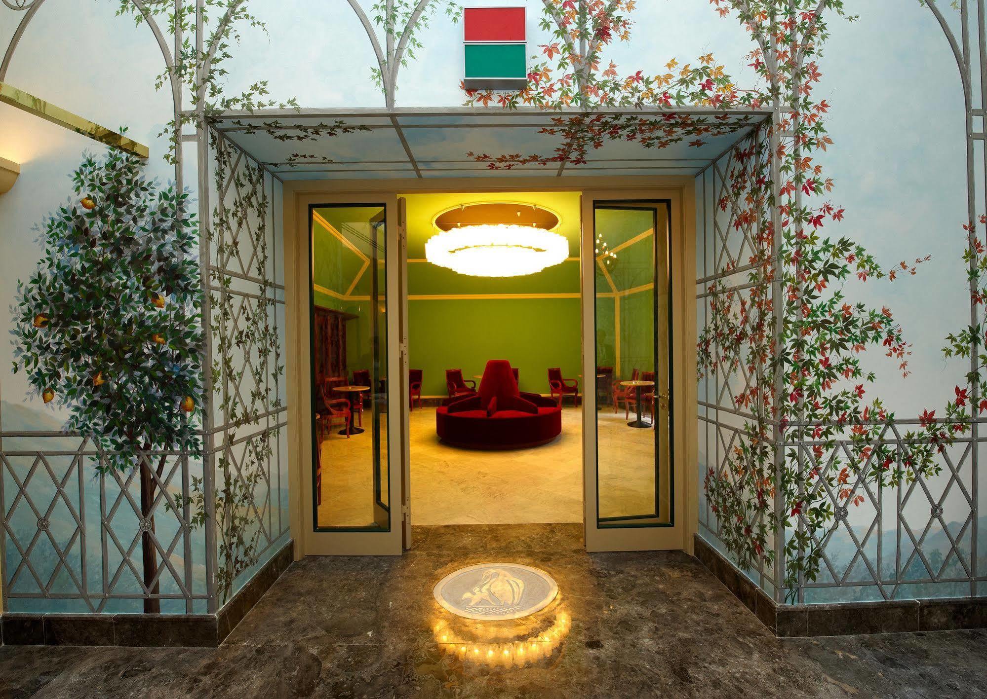 Grand Piazza Borsa 4*
