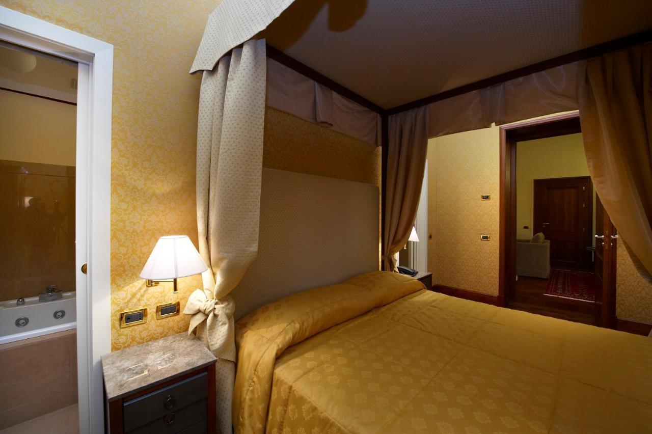 Grand Piazza Borsa Hotel 4*