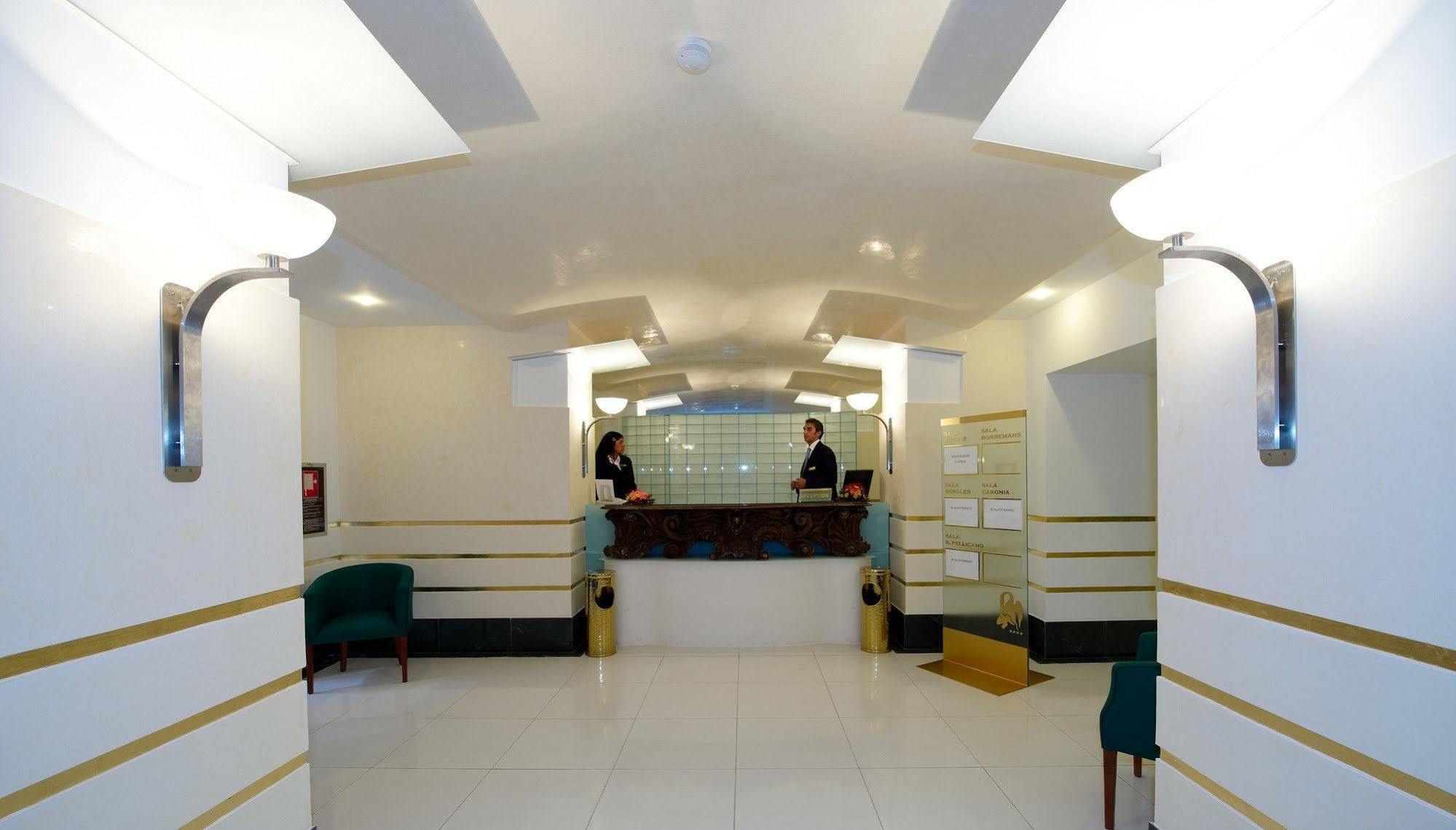 Hotel Grand Piazza Borsa 4*